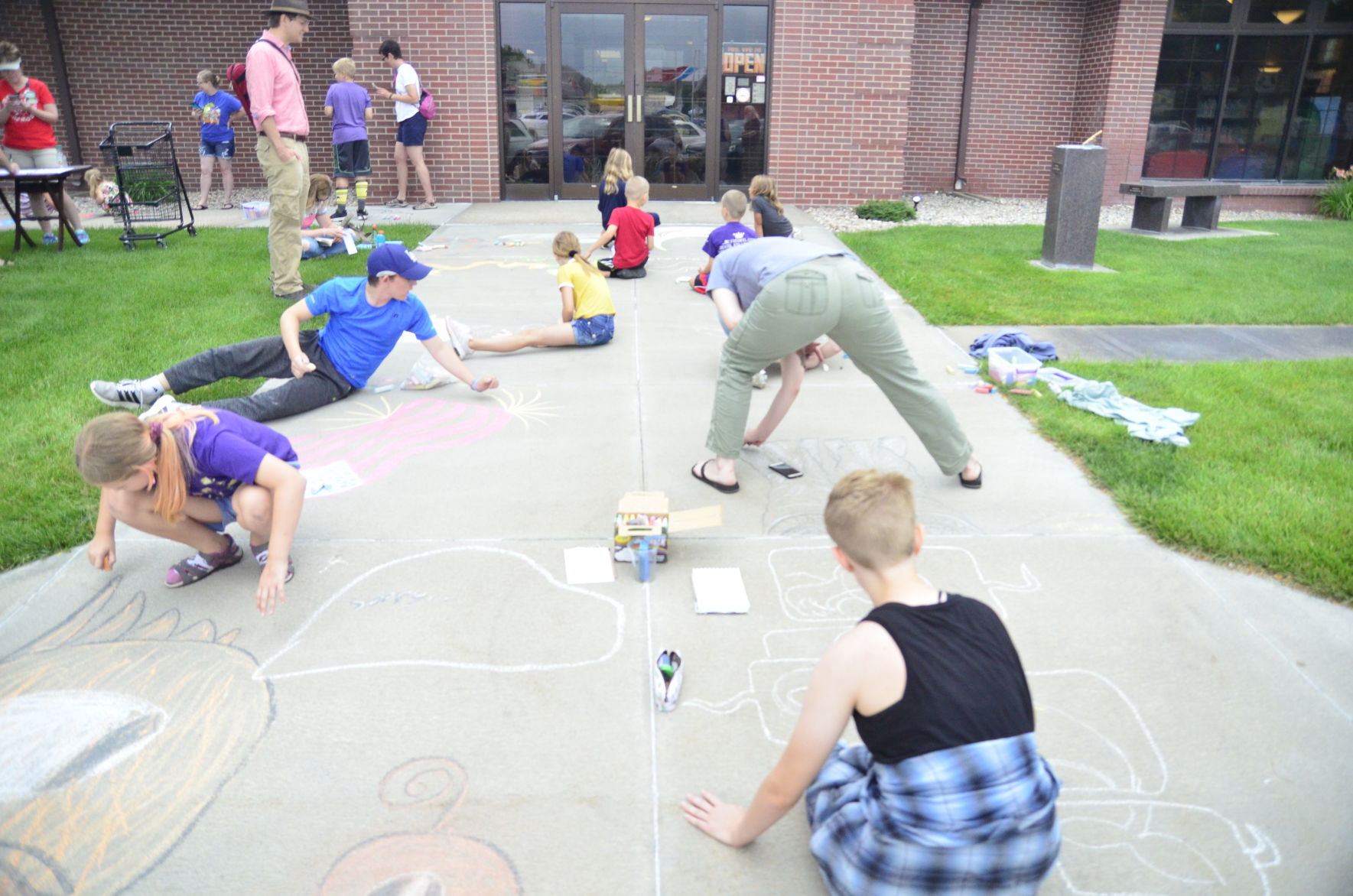 7-6-19 Sidewalk Chalk Contest (22).JPG